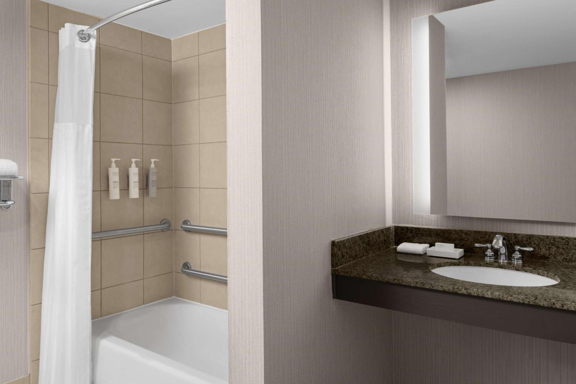 Hilton Garden Inn Bethesda Downtown Zewnętrze zdjęcie